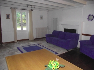 Charente Gite Lounge / Diner with open fire